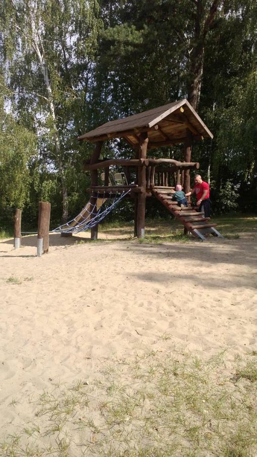 Ferienanlage "Am Sidowsee" Himmelpfort Exterior photo